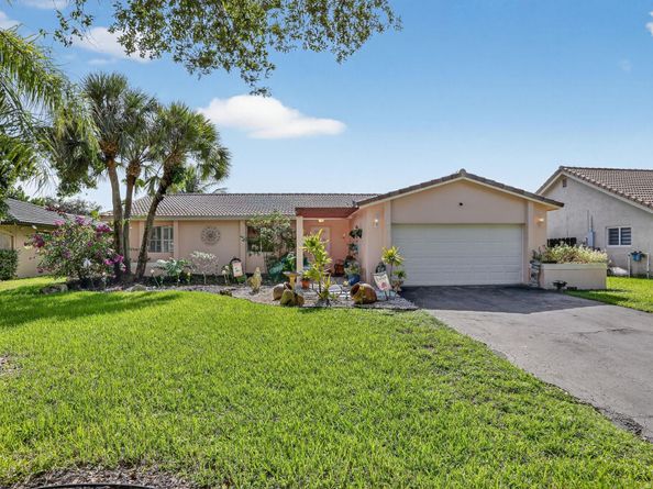 1739 NW 93rd Ter, Coral Springs FL 33071