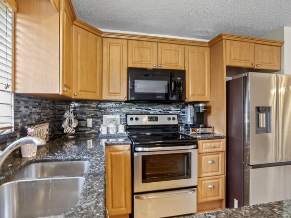 1739 NW 93rd Ter, Coral Springs FL 33071