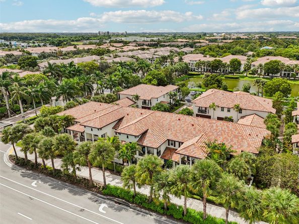 4714 Monarch Way, Coconut Creek FL 33073