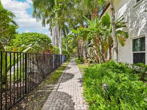 4714 Monarch Way, Coconut Creek FL 33073