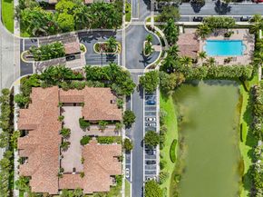 4714 Monarch Way, Coconut Creek FL 33073
