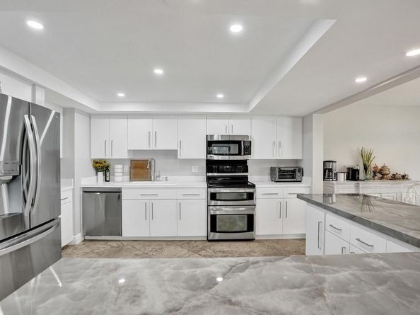 501 N Riverside Dr 203, Pompano Beach FL 33062