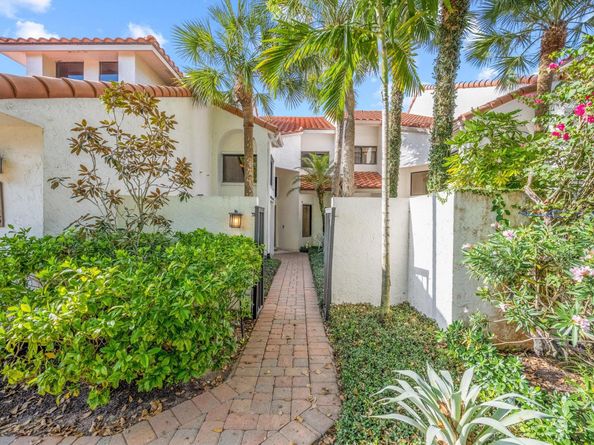 2443 Windsor Way Court, Wellington FL 33414