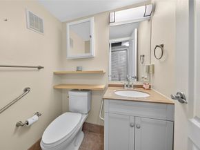 125 Newport I 125, Deerfield Beach FL 33442