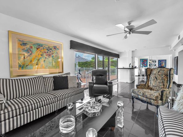 5310 Mango Circle, Tamarac FL 33319
