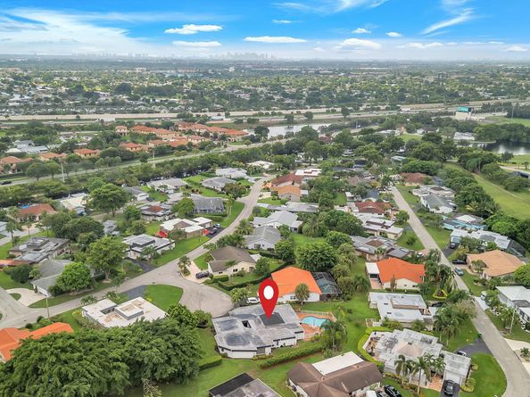 5310 Mango Circle, Tamarac FL 33319