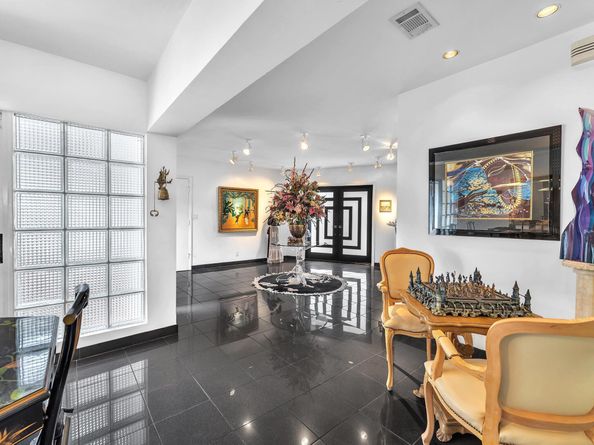 5310 Mango Circle, Tamarac FL 33319