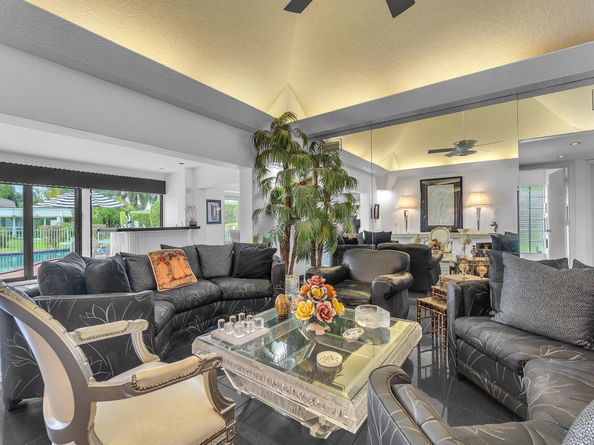 5310 Mango Circle, Tamarac FL 33319