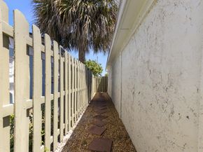 944 Hansen Street, West Palm Beach FL 33405