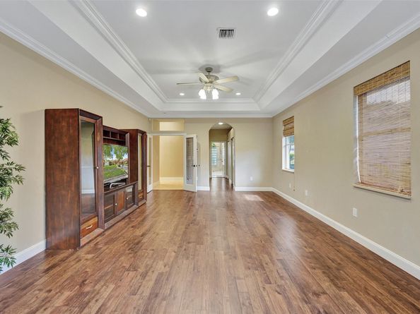 4869 Kensington Cir, Coral Springs FL 33076