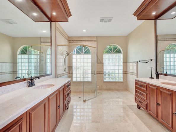 4869 Kensington Cir, Coral Springs FL 33076