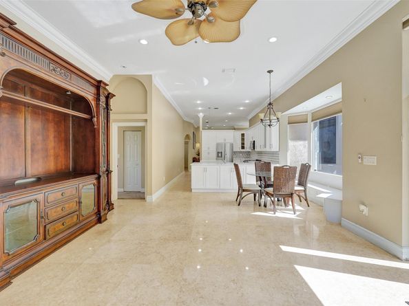 4869 Kensington Cir, Coral Springs FL 33076