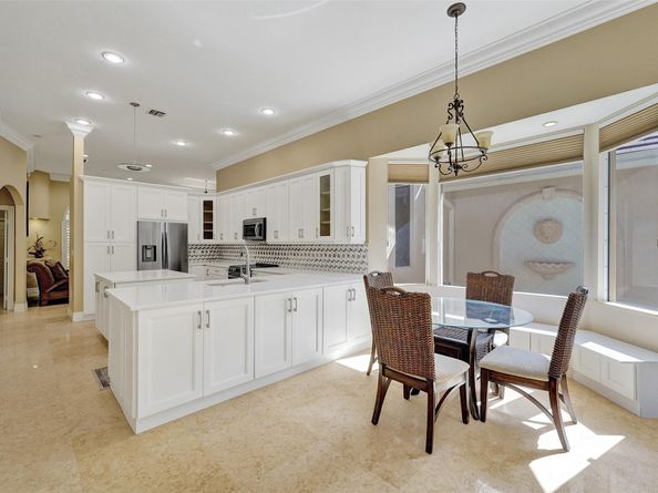 4869 Kensington Cir, Coral Springs FL 33076