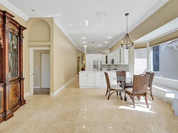4869 Kensington Cir, Coral Springs FL 33076