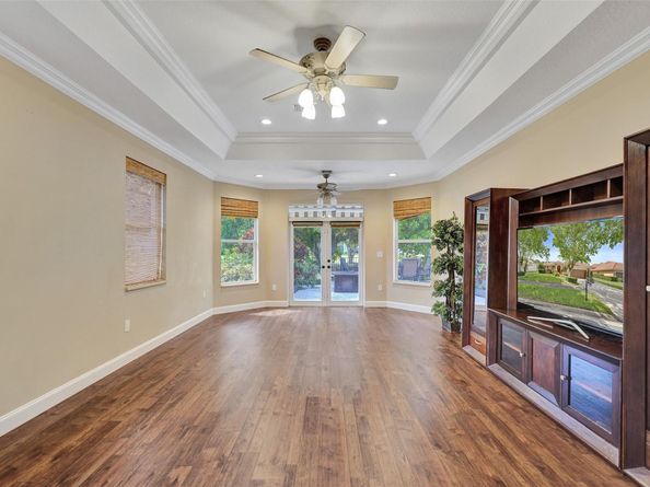 4869 Kensington Cir, Coral Springs FL 33076