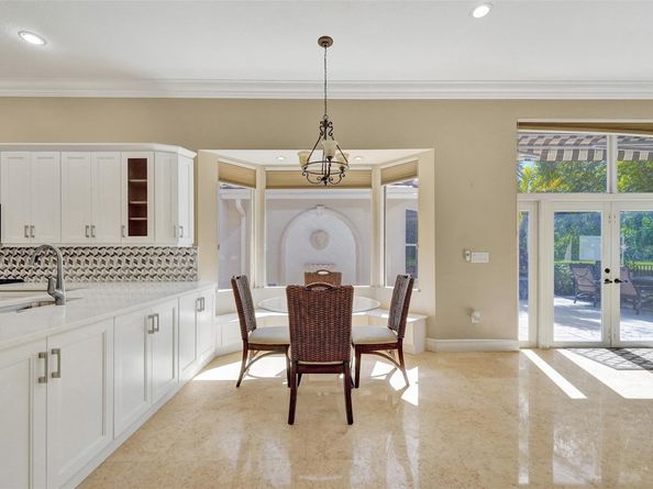 4869 Kensington Cir, Coral Springs FL 33076