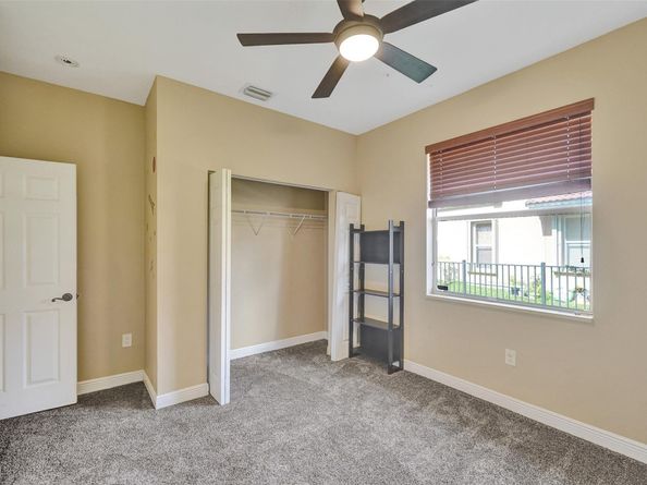 4869 Kensington Cir, Coral Springs FL 33076