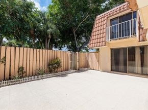 515 Green Springs Place, West Palm Beach FL 33409