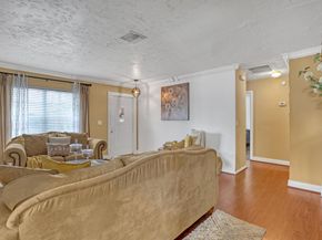 6082 Blue Grass Circle, Lake Worth FL 33463