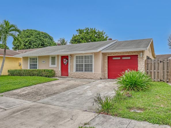 6082 Blue Grass Circle, Lake Worth FL 33463
