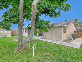 6082 Blue Grass Circle, Lake Worth FL 33463