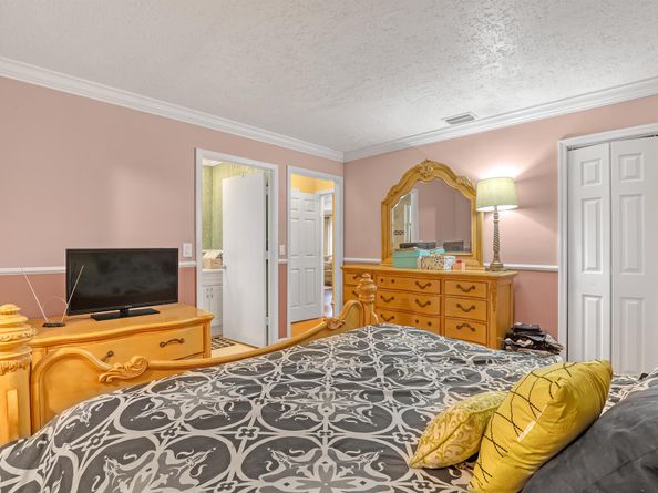 6082 Blue Grass Circle, Lake Worth FL 33463