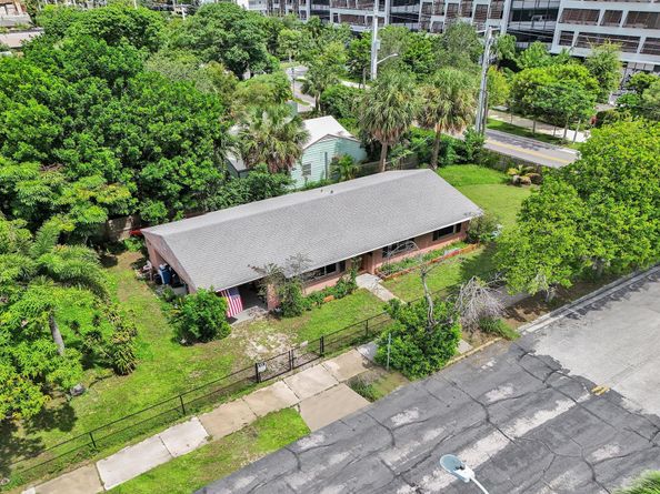 401 42nd Street, West Palm Beach FL 33407