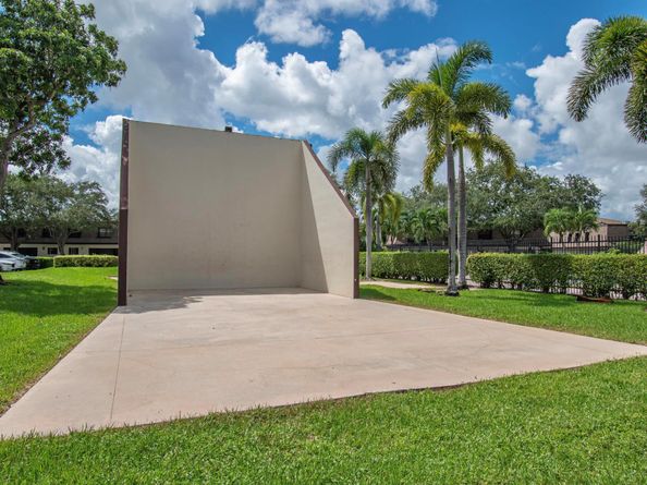 9460 SW 61st Way B, Boca Raton FL 33428