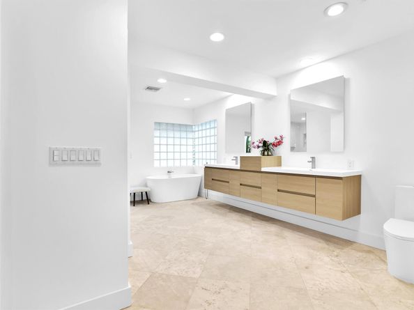 1332 SW Tamarind Way, Boca Raton FL 33486