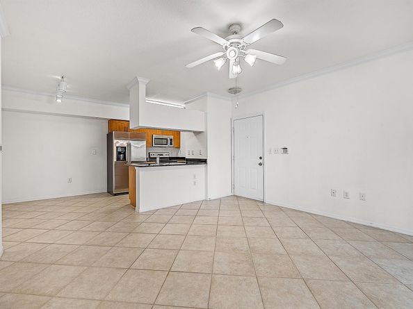 6466 Emerald Dunes Drive 207, West Palm Beach FL 33411