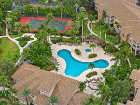 6466 Emerald Dunes Drive 207, West Palm Beach FL 33411