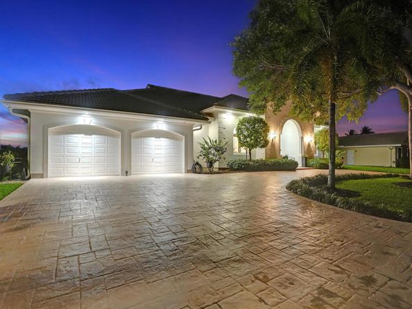 330 NW 130th Avenue, Plantation FL 33325