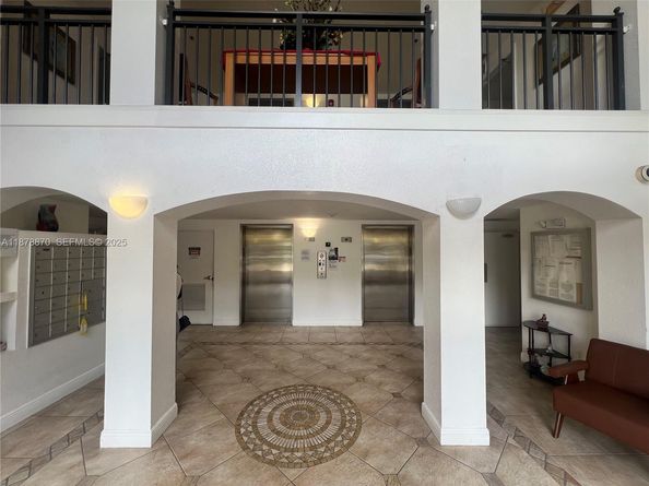 9340 Fontainebleau Boulevard W206, Miami FL 33172