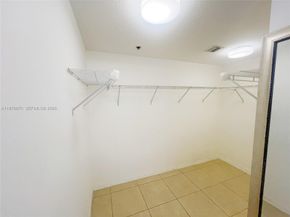 9340 Fontainebleau Boulevard W206, Miami FL 33172