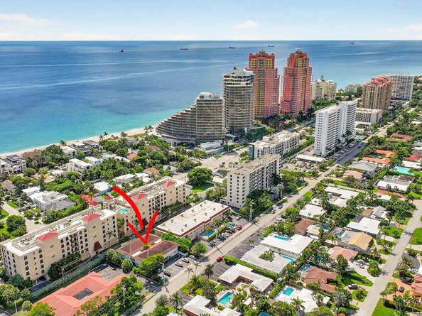 2404 NE 33rd. Avenue 8, Fort Lauderdale FL 33305