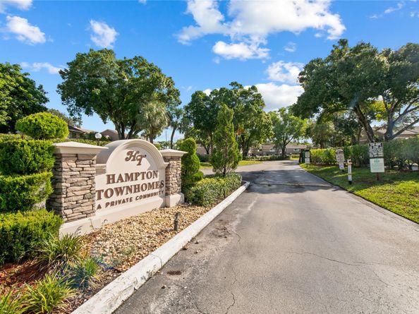1343 Sussex Dr 1343, North Lauderdale FL 33068