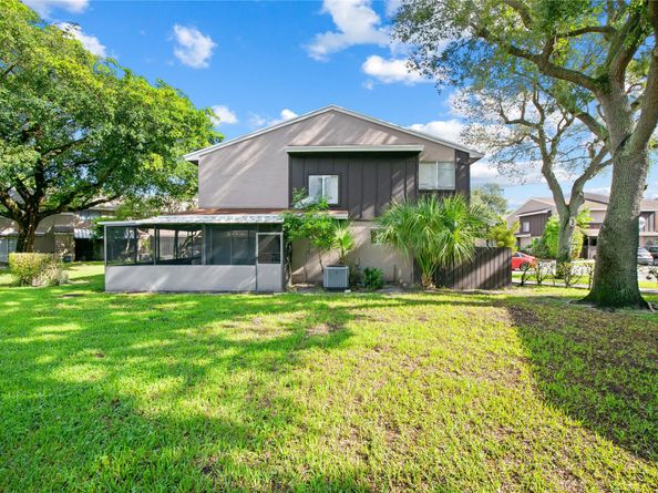 1343 Sussex Dr 1343, North Lauderdale FL 33068