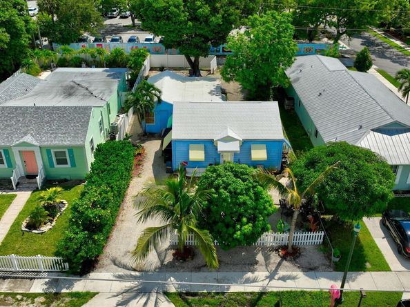 629 SE 4th Avenue, Delray Beach FL 33483