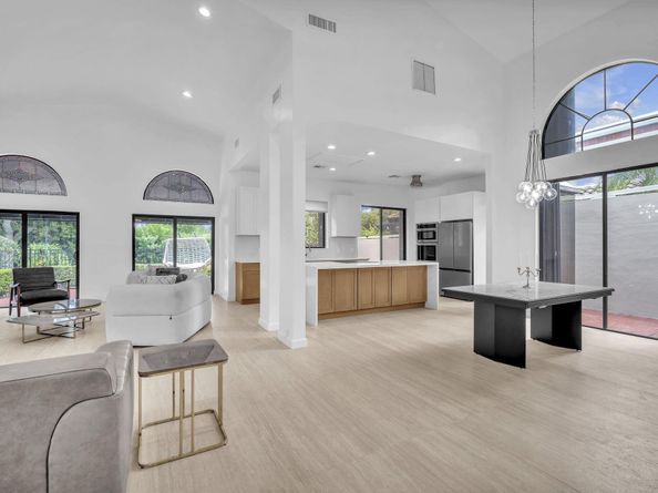 6438 Via Rosa, Boca Raton FL 33433