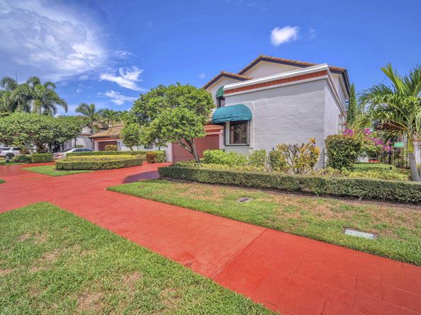 6438 Via Rosa, Boca Raton FL 33433