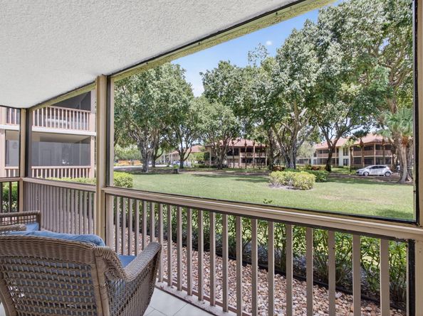 311 Brackenwood Circle, Palm Beach Gardens FL 33418