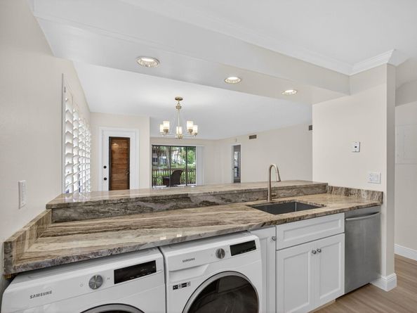 311 Brackenwood Circle, Palm Beach Gardens FL 33418