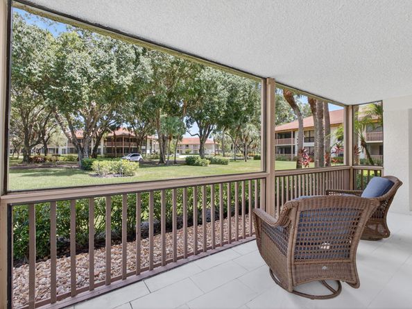 311 Brackenwood Circle, Palm Beach Gardens FL 33418