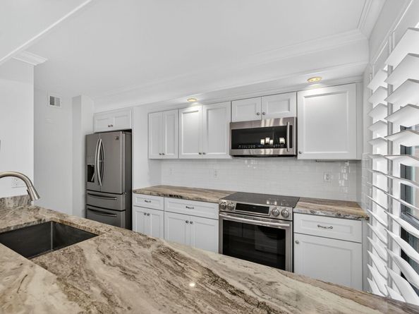 311 Brackenwood Circle, Palm Beach Gardens FL 33418