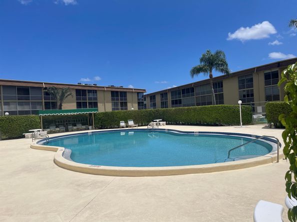 600 Village Green Court 223, Palm Springs FL 33461