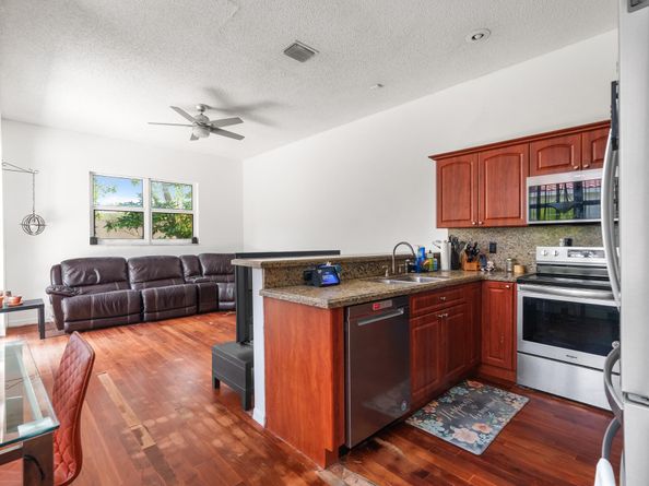 5970 NW 72nd Ct, Parkland FL 33067