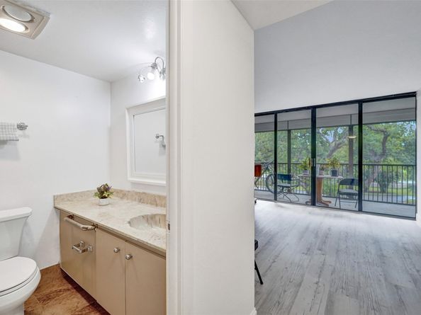 2800 N 46th Ave A404, Hollywood FL 33021