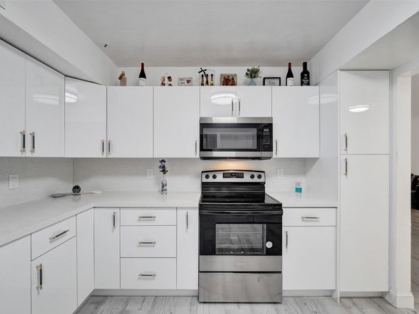 2800 N 46th Ave A404, Hollywood FL 33021