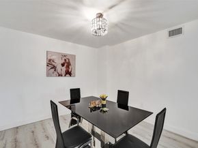 2800 N 46th Ave A404, Hollywood FL 33021