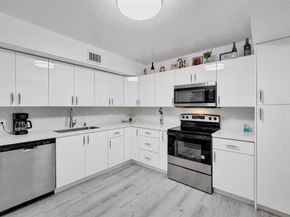 2800 N 46th Ave A404, Hollywood FL 33021